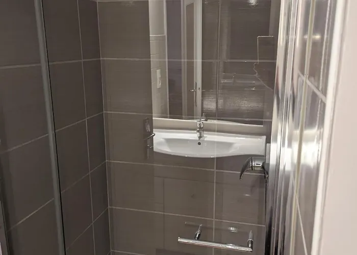 Avec Vue Au Centre Proche Des Thermes 엑스레뱅